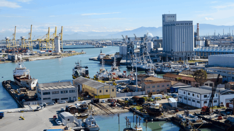 Green Ports Cluster for a Sustainable Mediterranean Maritime and Transport Ecosystem
