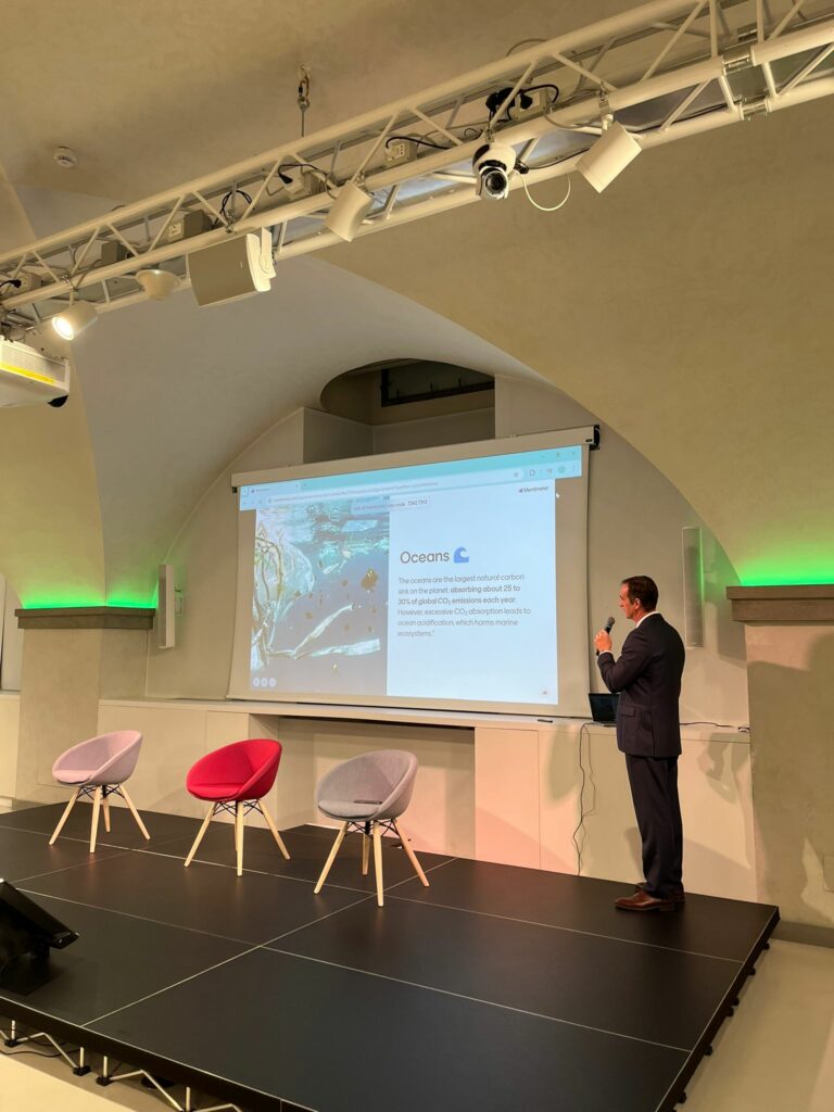 Florence, Italy - 6/02/2025