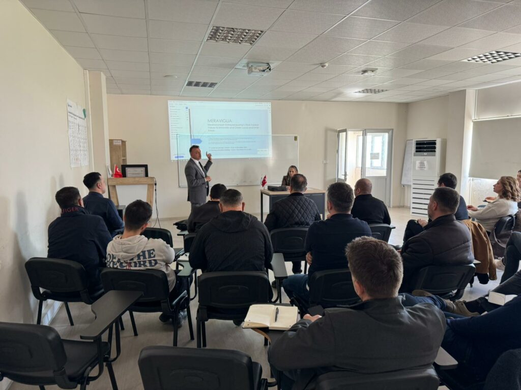 Manisa, 9 March 2026 — Representatives of Manisa Governorship and local stakeholders gathered during a meeting on green skills in the industrial sector, where the MERAVIGLIA Project was presented through a live presentation and exchange session focused on labour market needs, women’s access to employment, and pathways from training to entrepreneurship.