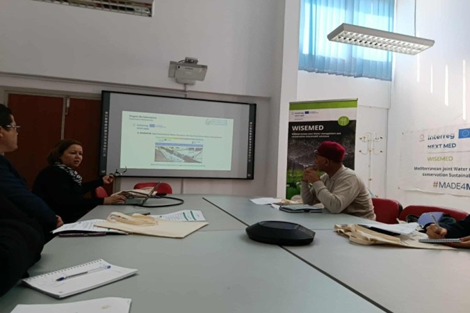 Participants presenting the objectives and technical approaches of the RESWATER and WISEMED projects during the visit of ICU – Institute for University Cooperation to CERTE.